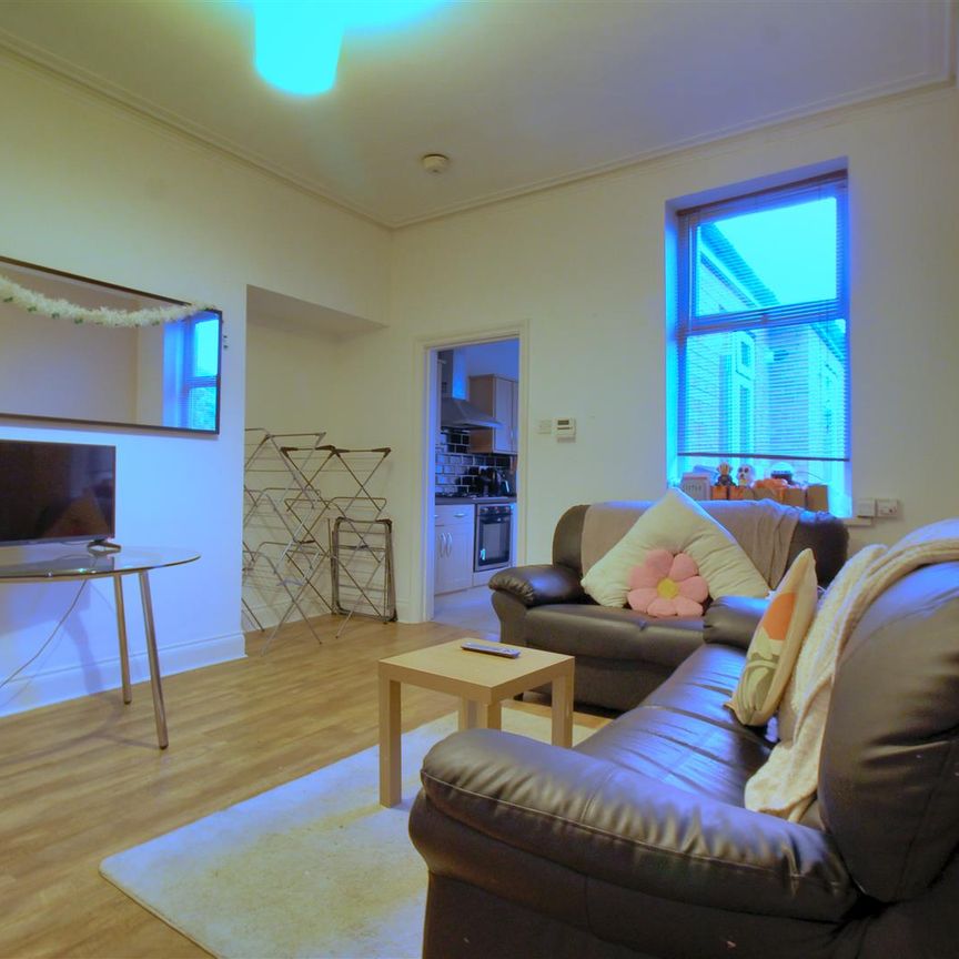 Second Avenue, Heaton - Photo 1