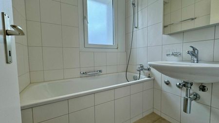 4.5 Zimmerwohnung (3. OG rechts) im schönen Herblingen - Photo 5