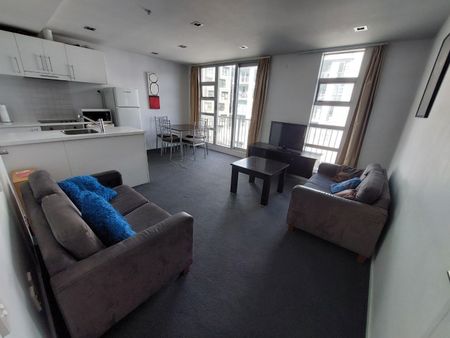 Penthouse Apartment - Photo 5