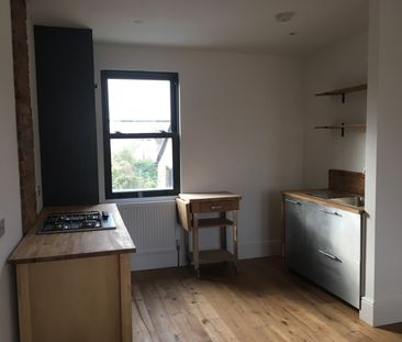 2 Bed Maisonette, Fairthorn Road, SE7 - Photo 5