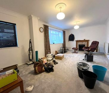 4 bedroom semi-detached house to rent - Photo 2