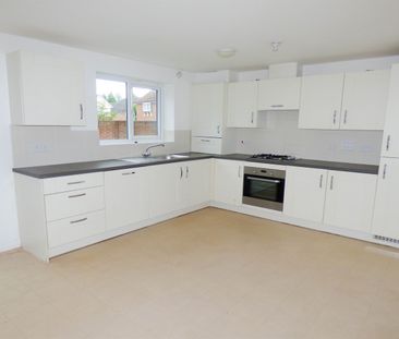 4 bed detached house to rent in Monkton Lane, The Maples, Hebburn, ... - Photo 4