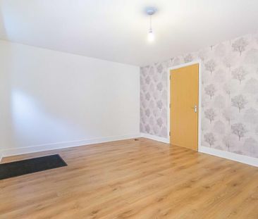 4 bedroom terraced house to rent - Photo 1