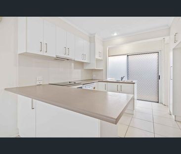 3/49 Connor Street, Burleigh Heads, Qld 4220 - Photo 3
