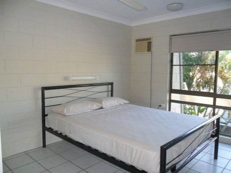 Unit Close to City Centre - Furnished (Break Leasse) - Photo 3