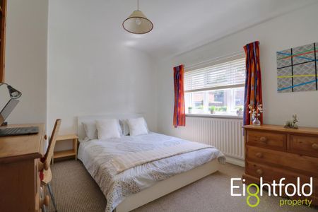 4 bedroom terraced house to rent - Photo 5