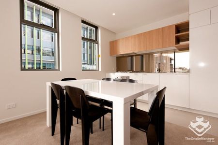 SPACIOUS 2BED/2BATH/FULLY FURNISHED UNIT - 1CARPARK - Photo 2