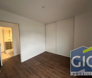 Location Appartement 2 pièces 47m² - Photo 2