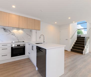 Modern living on Triangle! - Photo 5