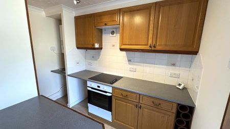 2 bedroom apartment to rent - Photo 3