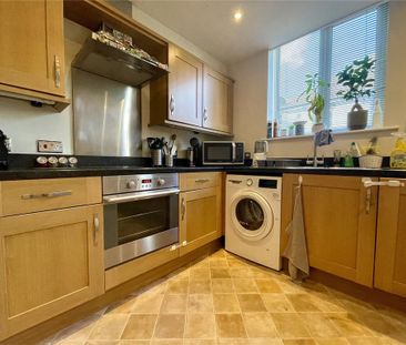 2 bedroom apartment to rent - Photo 4