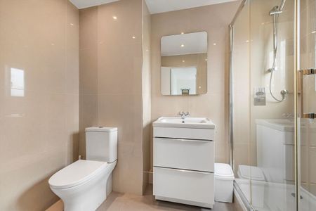 Clement Close, W4 5SS, London - Photo 3