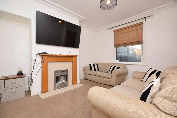 2 bedroom terraced house to rent - Photo 1