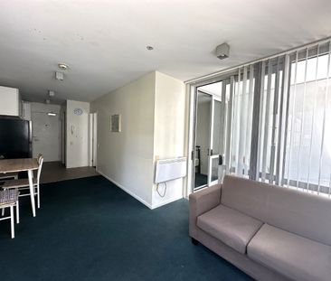 Furnished 1 Bedroom Apartment - Photo 3