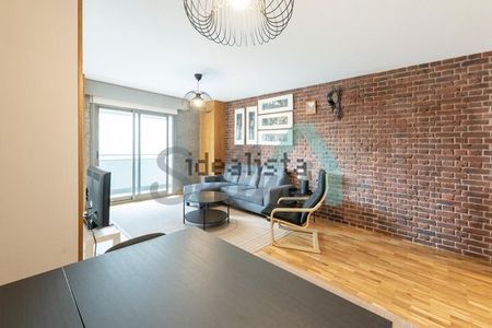 Alquiler de piso en Calle Cardenal Cienfuegos - Photo 3