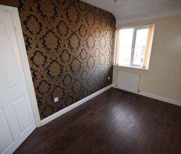 3 bedroom link detached house to rent - Photo 5