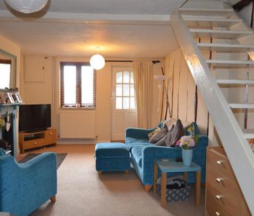 2 bedroom cottage to rent - Photo 1