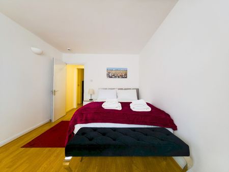 4 Bed Flat, Johnson Street, E1 - Photo 5