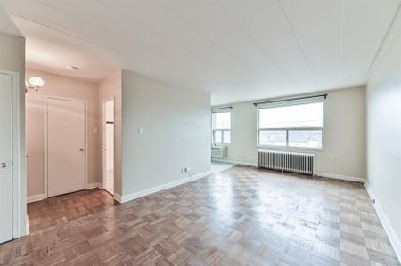 For Lease - 325 Sammon Avenue Unit# 307, Toronto, Ontario - Photo 3