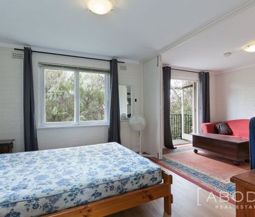 Fully Furnished Apartment in the heart of Crawley - Photo 6