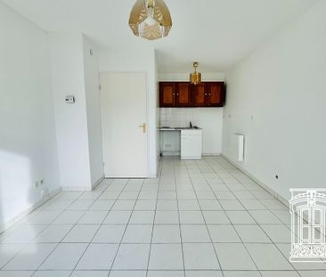 Location Appartement 1 pièce 24m² LYON 8ème - Photo 6