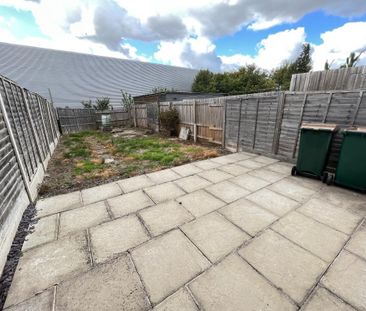 3 bedroom terraced house to rent - Photo 4