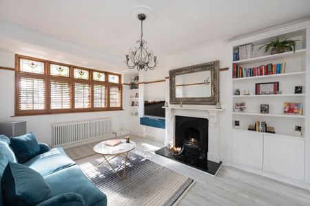 4 Bed Terraced House, Wiverton Road, SE26 - Photo 2