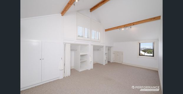 Character-Filled Fremantle Living with Unmatched Views - Photo 1