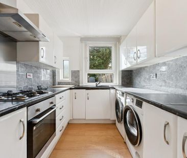 2 bedroom semi-detached house to rent - Photo 3