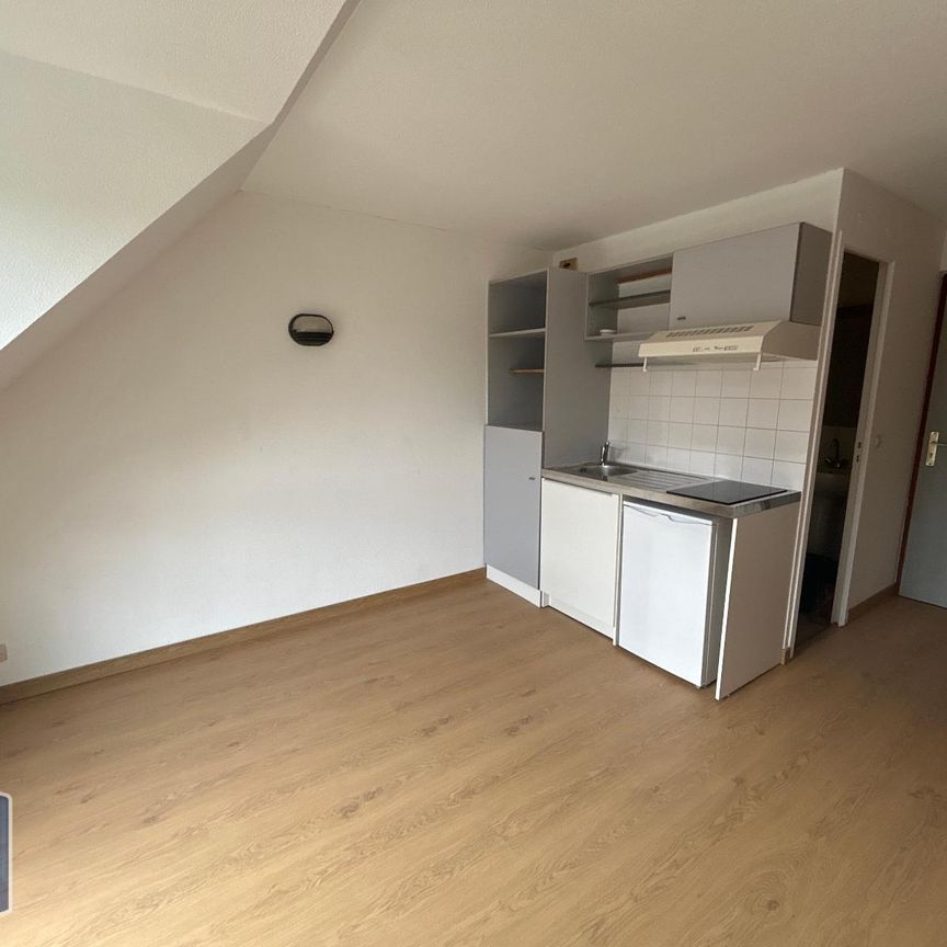 Location Appartement 1 pièce 20m² DEVILLE LES ROUEN 76250 - Photo 1