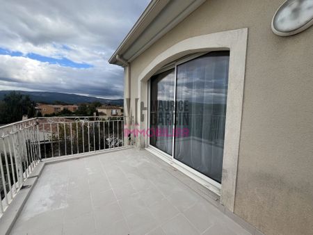 A LOUER - APPARTEMENT Meublé L'ISLE SUR LA SORGUE - 2 pièces 39.35m² - Photo 2