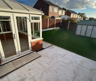 3 bedroom semi-detached house to rent - Photo 2