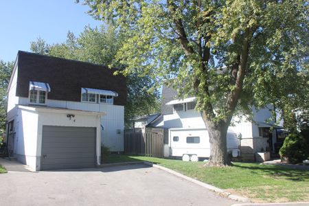 For Lease - 54 Gladstone Square Unit# LOWER, Brampton, Ontario - Photo 4