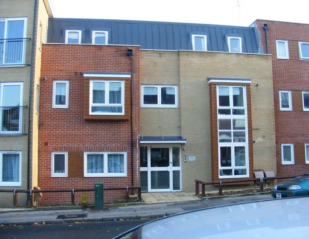 4 bedroom house to rent - Photo 1