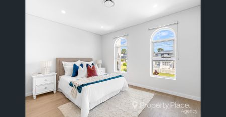 Near New Exquisite Family Residence - Photo 4