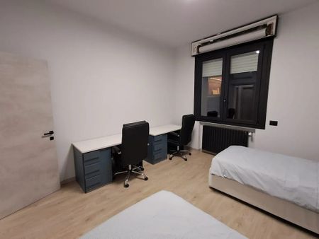 Via Domenico Turazza, Padova, Veneto 35129 - Photo 2