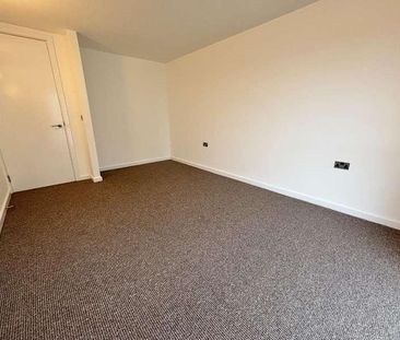 Granite Court, The Radius, Prestwich, Manchester, M25 - Photo 4