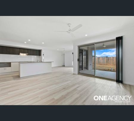 15 Sailaway Circuit, Eli Waters, Qld 4655 - Photo 5