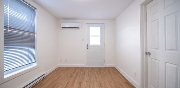 Grand Appartement 4 1/2 à Louer - Photo 2