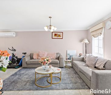 PRIME LOCATION! - Photo 1