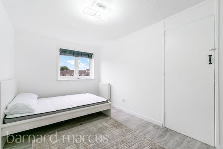 Crosby Close - Photo 3