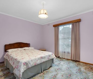 34 Leonie Avenue, Mount Waverley - Photo 6