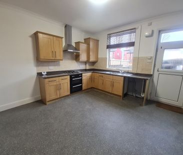 Lower Oxford Street, Castleford - Photo 5