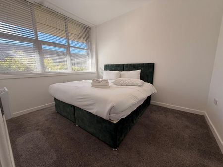 2 bedroom apartment to rent - Photo 3