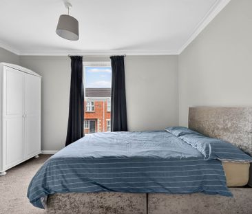 54 Lisburn Avenue, BELFAST, BT9 7FX - Photo 4