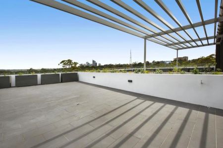 Three Bedroom Penthouse Apartment in Botanic Complex - Photo 4