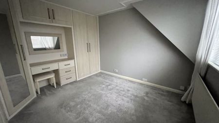 High Street, Scunthorpe - Photo 4