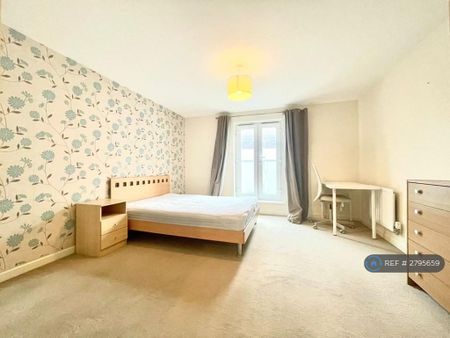 4 bedroom terraced house to rent - Photo 2