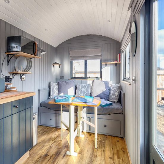 Cromwell Road - Photo 1