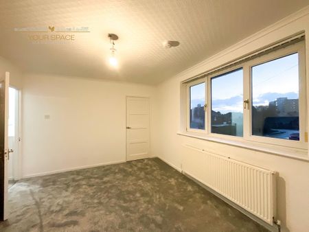 2 bedroom semi-detached house to rent - Photo 3